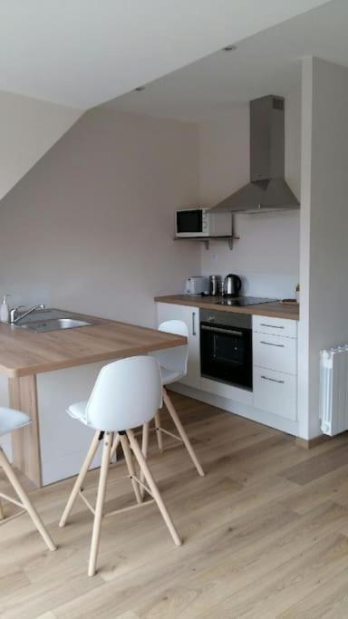 Agreable Studio A La Campagne Et Proche De La Mer Anctoville-Sur-Bosc Exterior photo